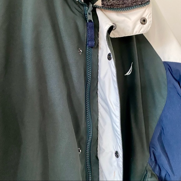 NAUTICA Men’s winter puffer jacket size Large - Picture 8 of 10